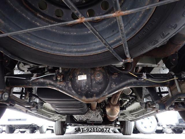 Toyota HIACE VAN 2020-10 7392327-28