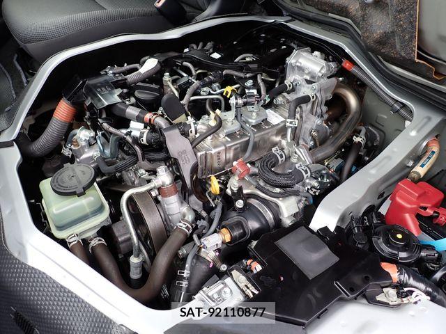 Toyota HIACE VAN 2020-10 7392327-29
