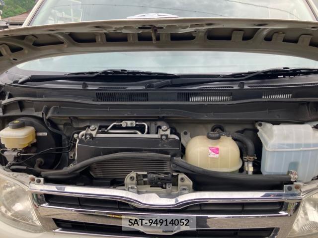 Toyota HIACE VAN 2012-11 7392329-26