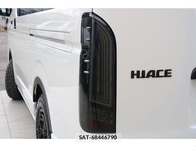 Toyota HIACE VAN 2022-01 7454666-11