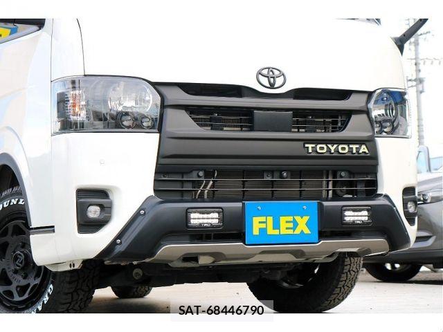 Toyota HIACE VAN 2022-01 7454666-16
