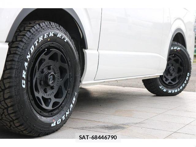 Toyota HIACE VAN 2022-01 7454666-17