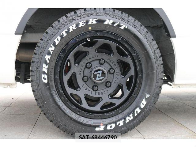 Toyota HIACE VAN 2022-01 7454666-18