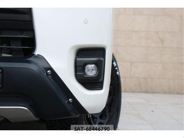 Toyota HIACE VAN 2022-01 7454666-6