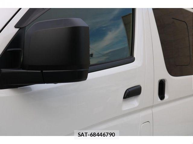 Toyota HIACE VAN 2022-01 7454666-7