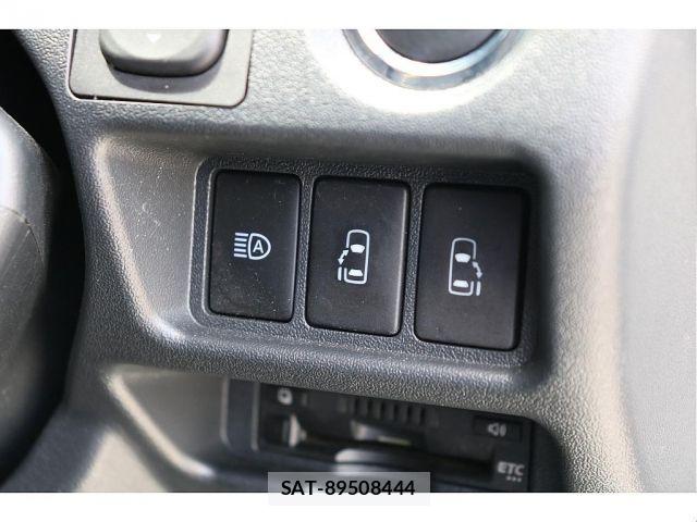Toyota HIACE VAN 2025-01 7454661-13