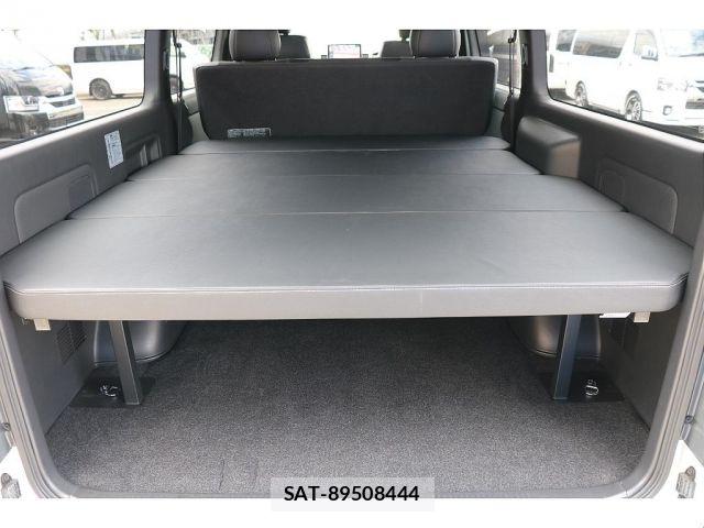 Toyota HIACE VAN 2025-01 7454661-15