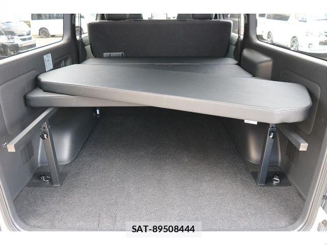 Toyota HIACE VAN 2025-01 7454661-16