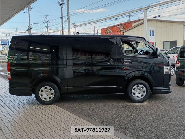 Toyota HIACE VAN 2020-06 7454676-3