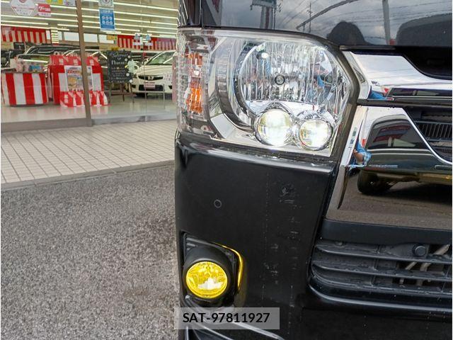 Toyota HIACE VAN 2020-06 7454676-4