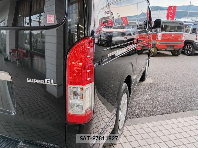 Toyota HIACE VAN 2020-06 7454676-5