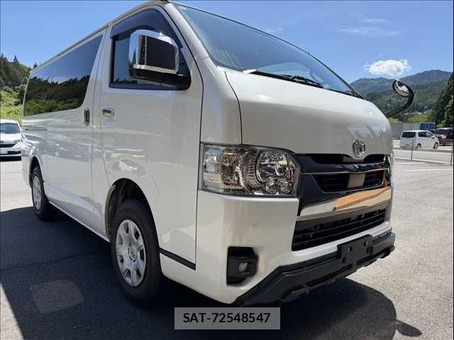 Toyota HIACE VAN 2022-05 7454673-0