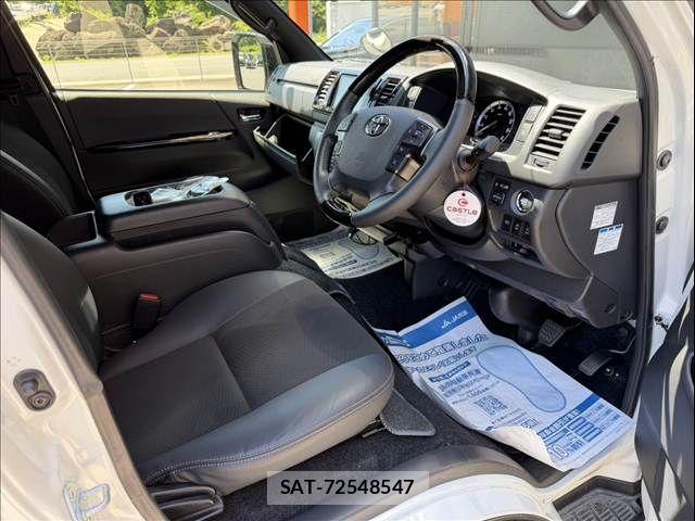 Toyota HIACE VAN 2022-05 7454673-3