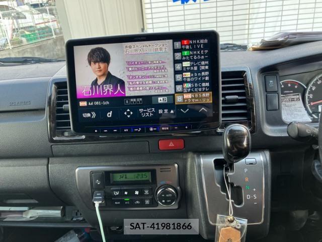 Toyota HIACE VAN 2019-07 7454686-18