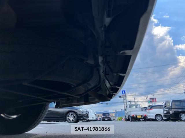 Toyota HIACE VAN 2019-07 7454686-5