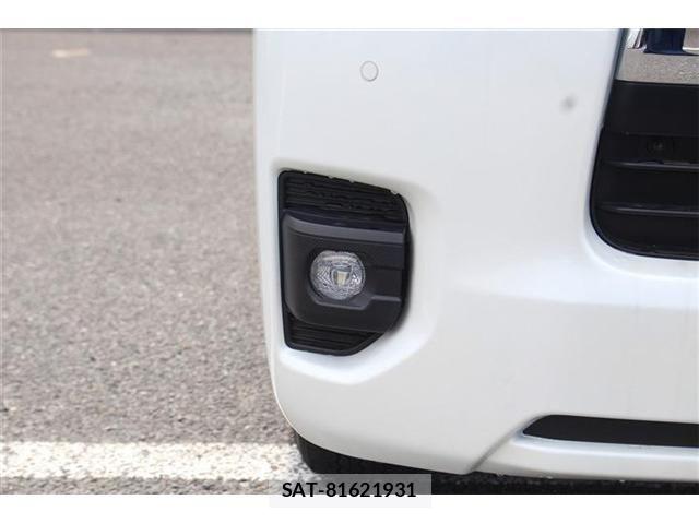 Toyota HIACE VAN 2023-02 7454674-17