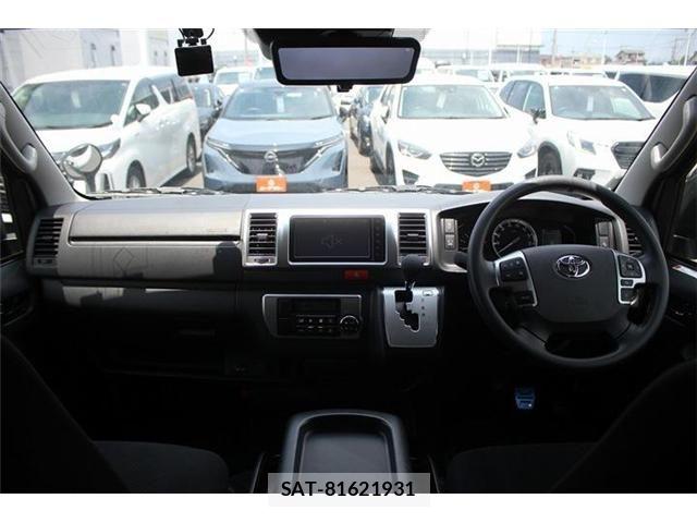 Toyota HIACE VAN 2023-02 7454674-23