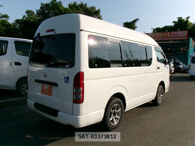 Toyota HIACE VAN 2010-04 7454687-7