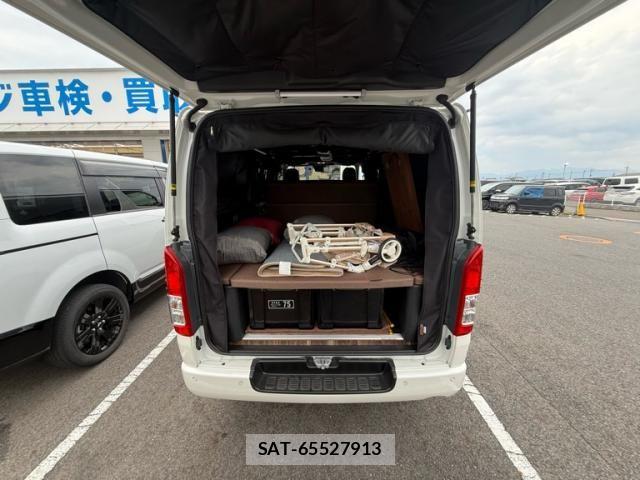Toyota HIACE VAN 2022-09 7454672-9
