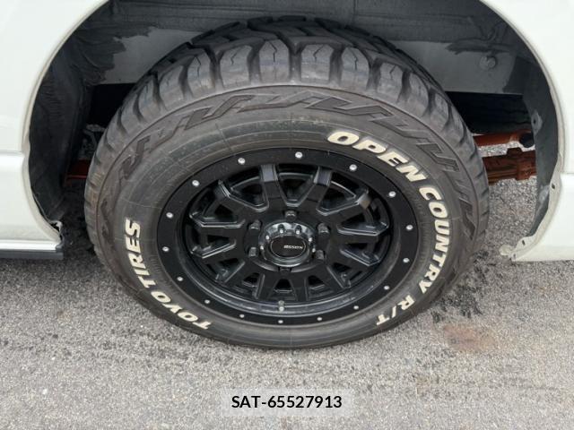 Toyota HIACE VAN 2022-09 7454672-4
