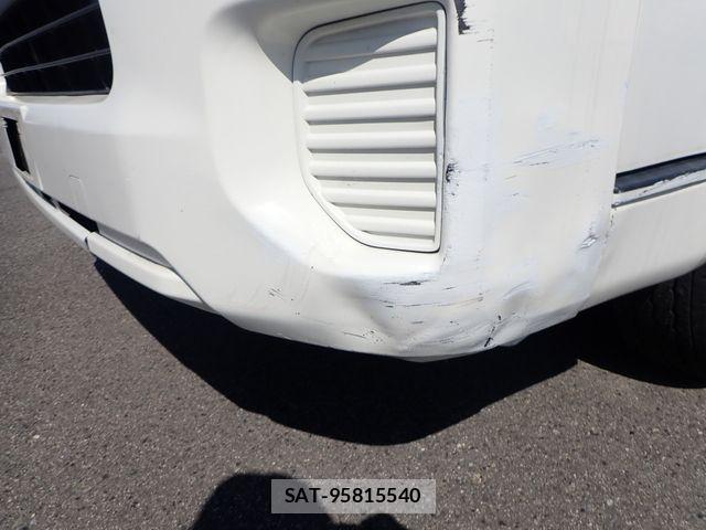 Toyota HIACE VAN 2017-05 7500832-18