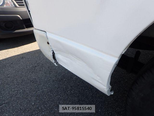 Toyota HIACE VAN 2017-05 7500832-22