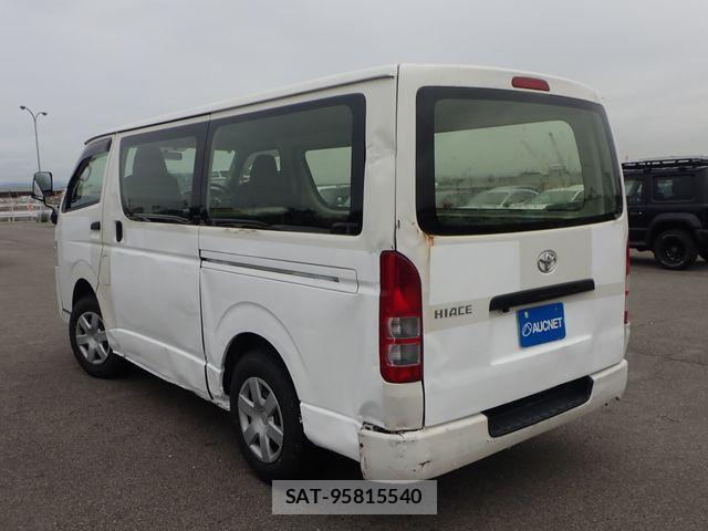 Toyota HIACE VAN 2017-05 7500832-2
