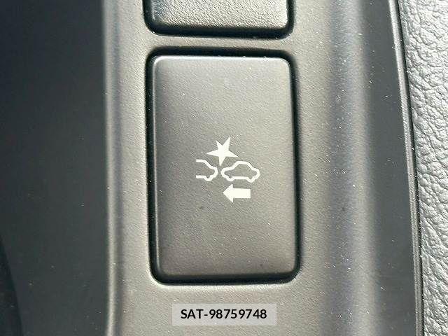 Toyota HIACE VAN 2022-09 7500824-7