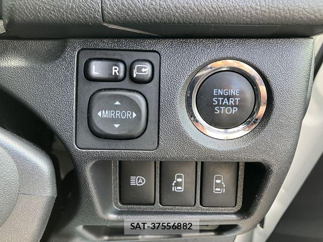 Toyota HIACE VAN 2022-07 7500820-12
