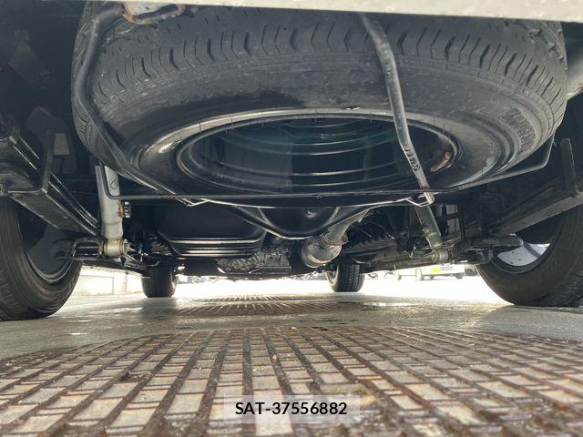Toyota HIACE VAN 2022-07 7500820-3