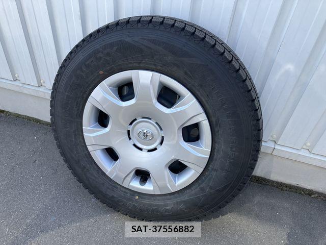 Toyota HIACE VAN 2022-07 7500820-5