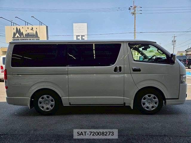 Toyota HIACE VAN 2024-02 7500822-14