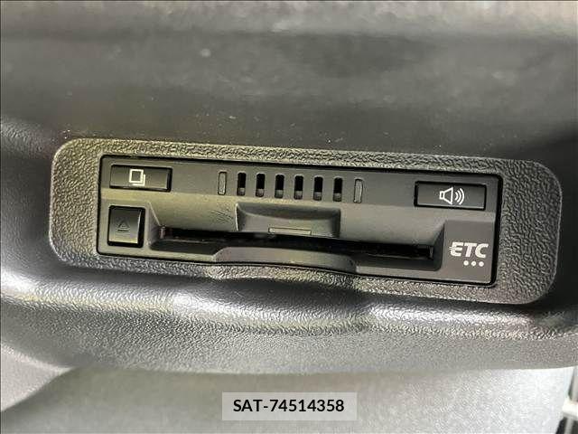 Toyota HIACE VAN 2021-02 7500828-7