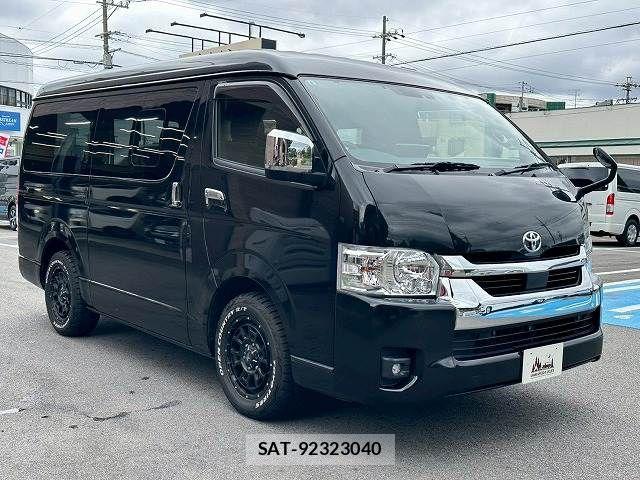 Toyota HIACE VAN 2022-06 7500825-15