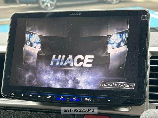 Toyota HIACE VAN 2022-06 7500825-2