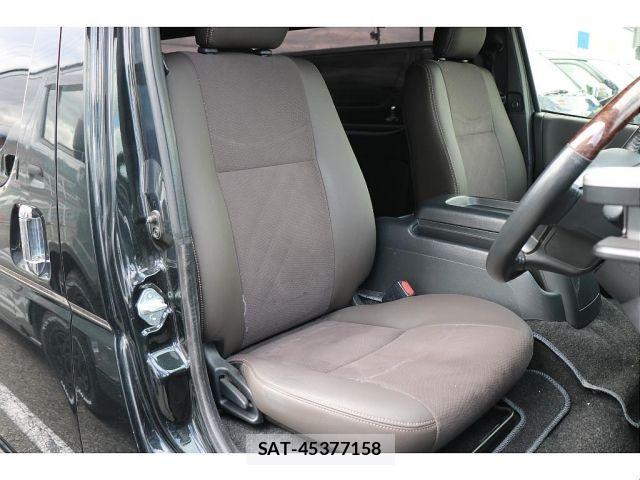 Toyota HIACE VAN 2019-01 7500826-10