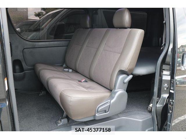Toyota HIACE VAN 2019-01 7500826-13