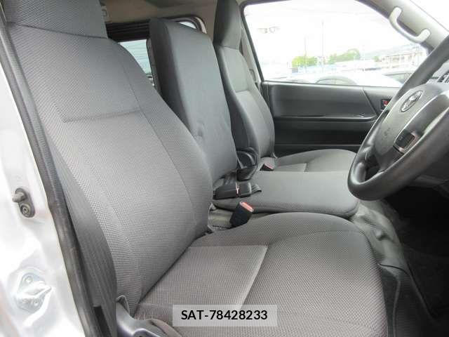 Toyota HIACE VAN 2019-09 7500829-9