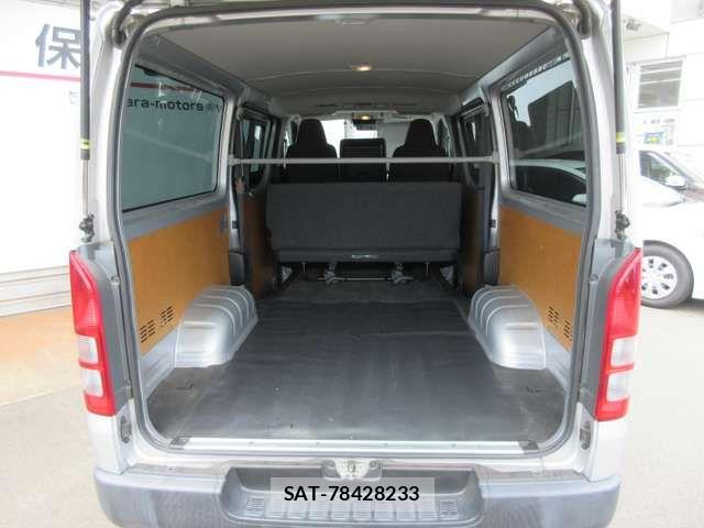 Toyota HIACE VAN 2019-09 7500829-13