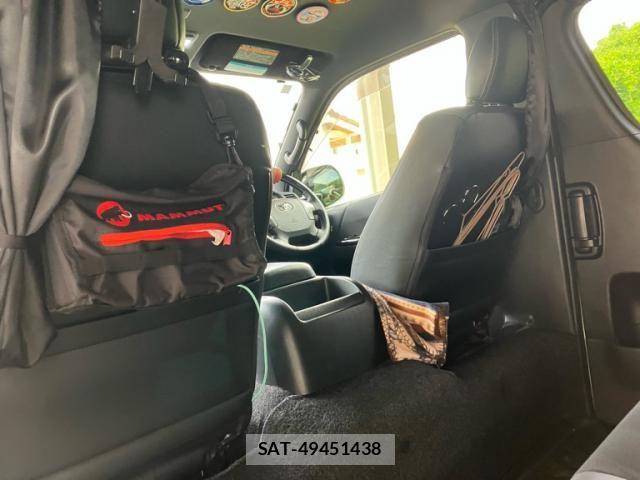 Toyota HIACE VAN 2019-11 7508791-10