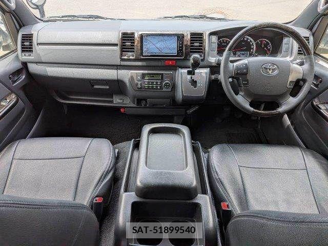 Toyota HIACE VAN 2020-03 7500827-2