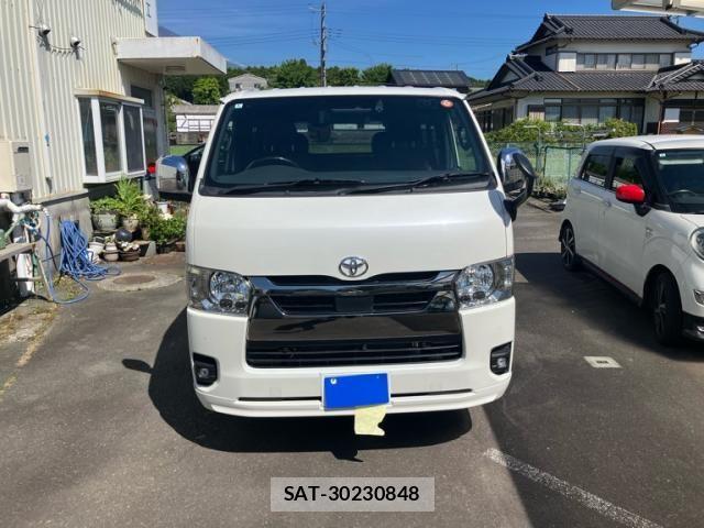 Toyota HIACE VAN 2022-05 7508781-1