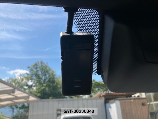 Toyota HIACE VAN 2022-05 7508781-27