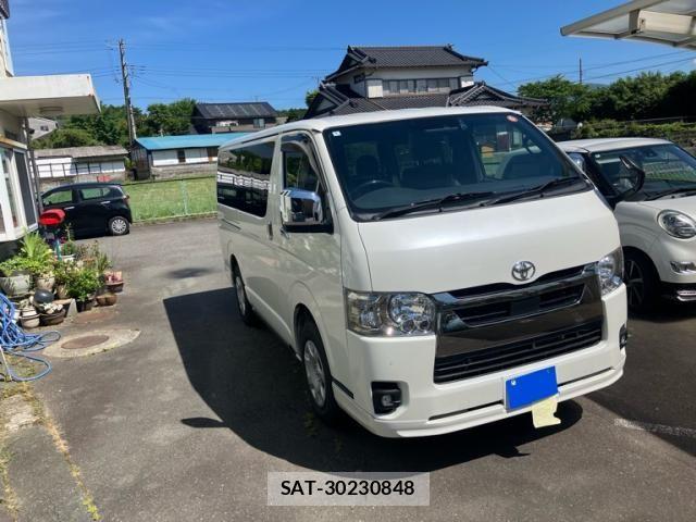 Toyota HIACE VAN 2022-05 7508781-2
