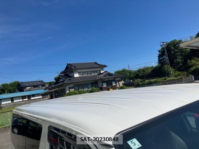 Toyota HIACE VAN 2022-05 7508781-6