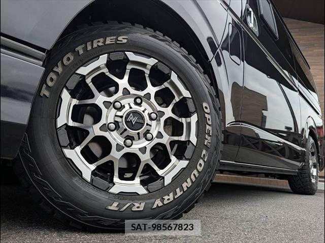 Toyota HIACE VAN 2021-04 7500823-19