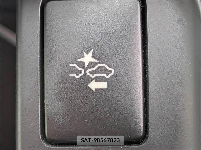 Toyota HIACE VAN 2021-04 7500823-3