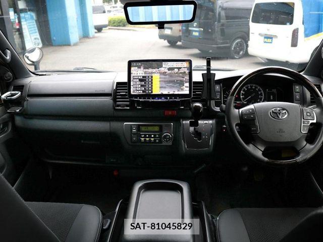 Toyota HIACE VAN 2023-01 7562207-1