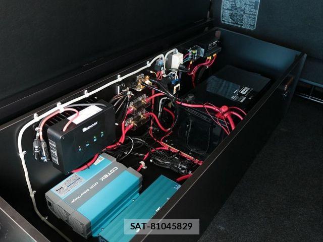 Toyota HIACE VAN 2023-01 7562207-4