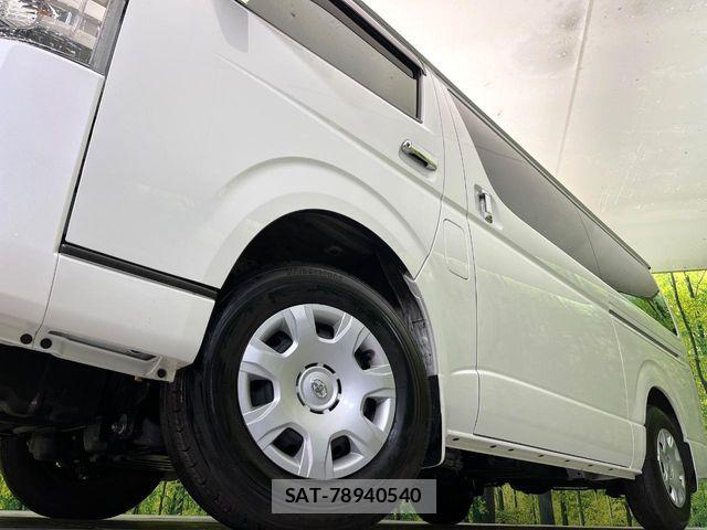 Toyota HIACE VAN 2024-06 7562208-12